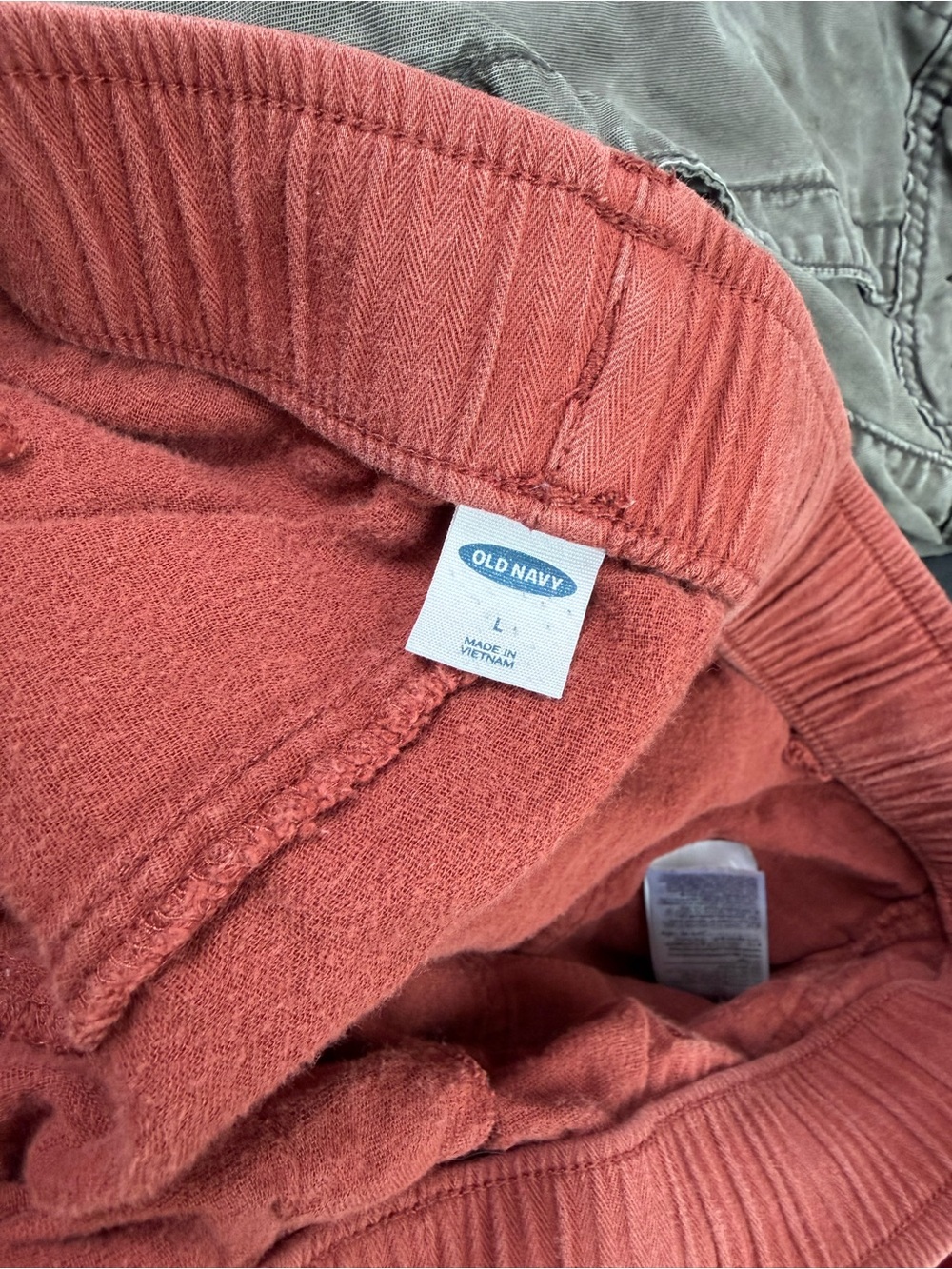 Old Navy Drawstring Joggers in Rust Brown - Picture 3 of 4